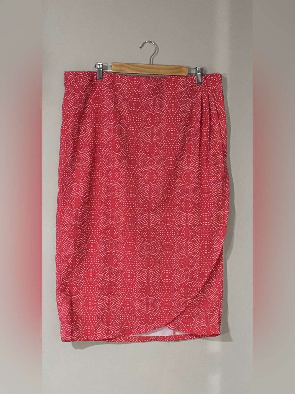 Ripskirt Hawaii Coral Wrap-Style Swim Sarong